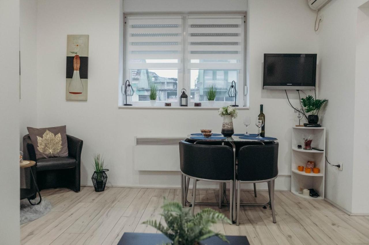 Holy Apartment Ðakovo Bagian luar foto