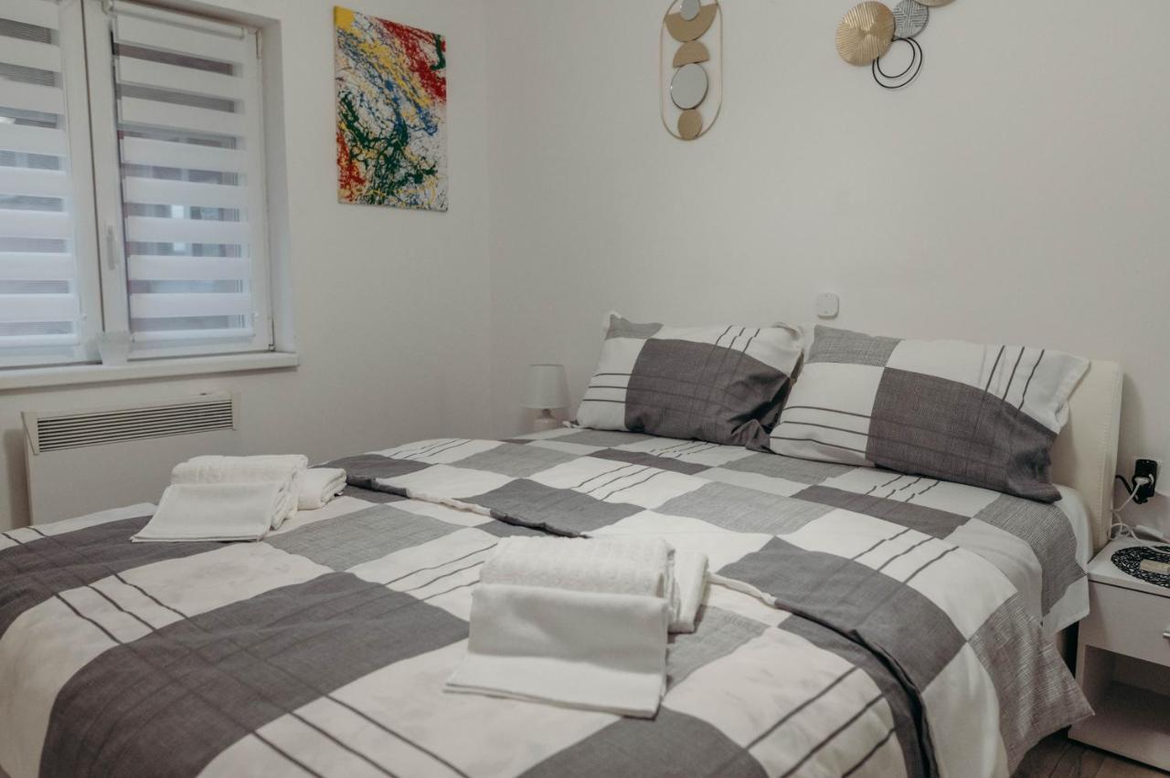 Holy Apartment Ðakovo Bagian luar foto